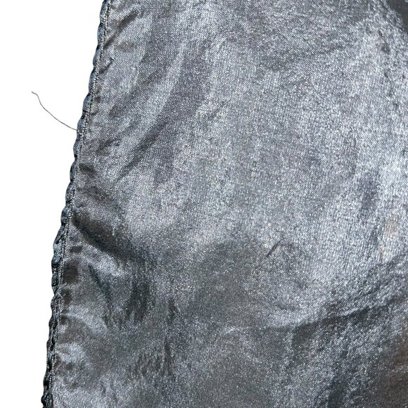 Vintage Semi sheer 100% silk pocket square - Picture 2 of 4